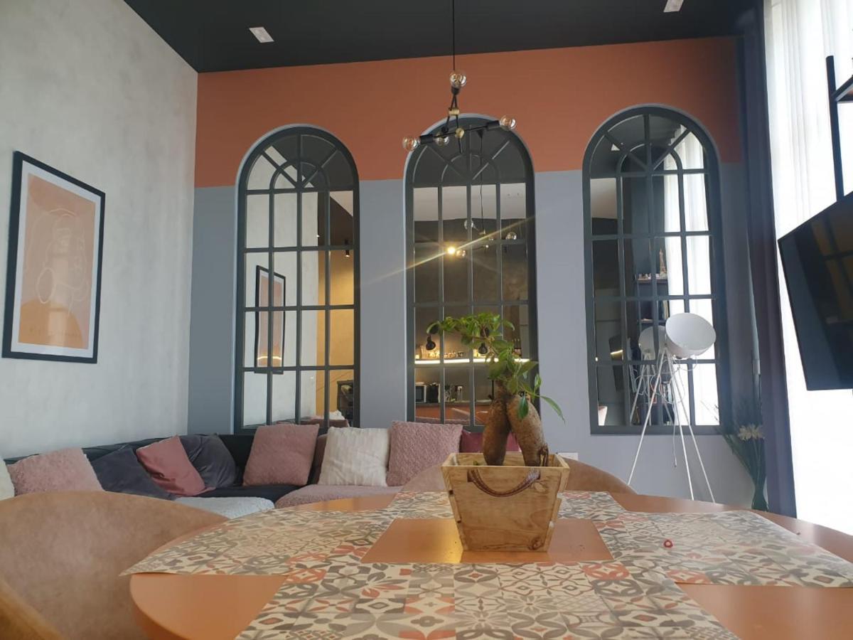 Stylish Two Bedroom House With Private Pool Tirana Exterior photo