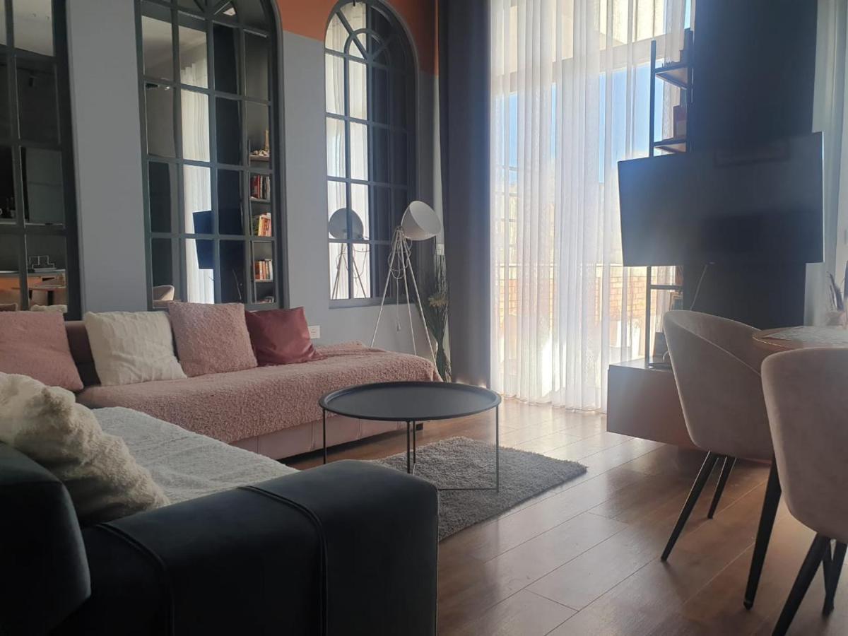 Stylish Two Bedroom House With Private Pool Tirana Exterior photo