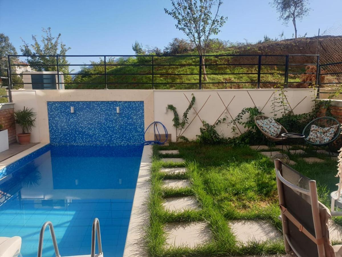 Stylish Two Bedroom House With Private Pool Tirana Exterior photo